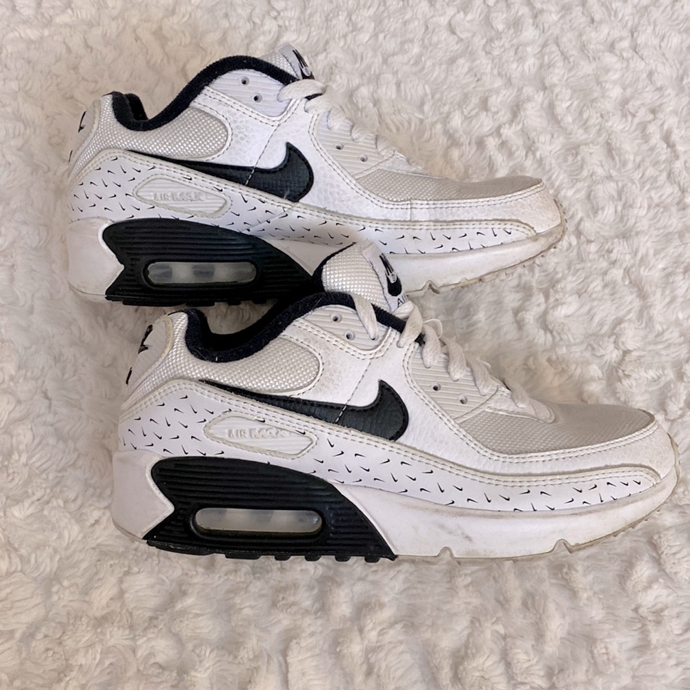 Youth Nike Air Max, used